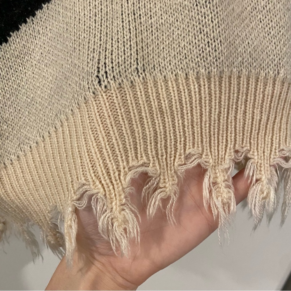 SHEIN Cream & Black Lightning Bolts Distressed Oversized Sweater - Picture 5 of 9